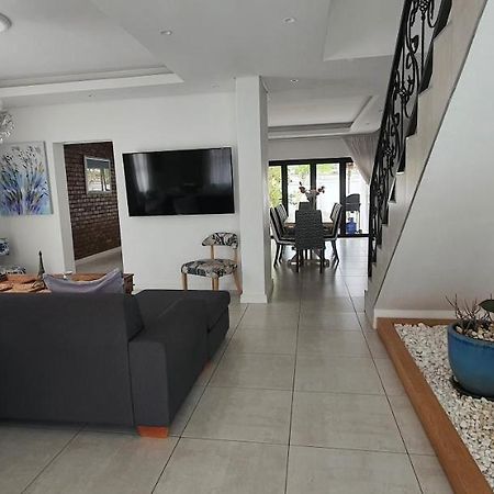 Villa Parisienne Modern Guest House Città del Capo Esterno foto